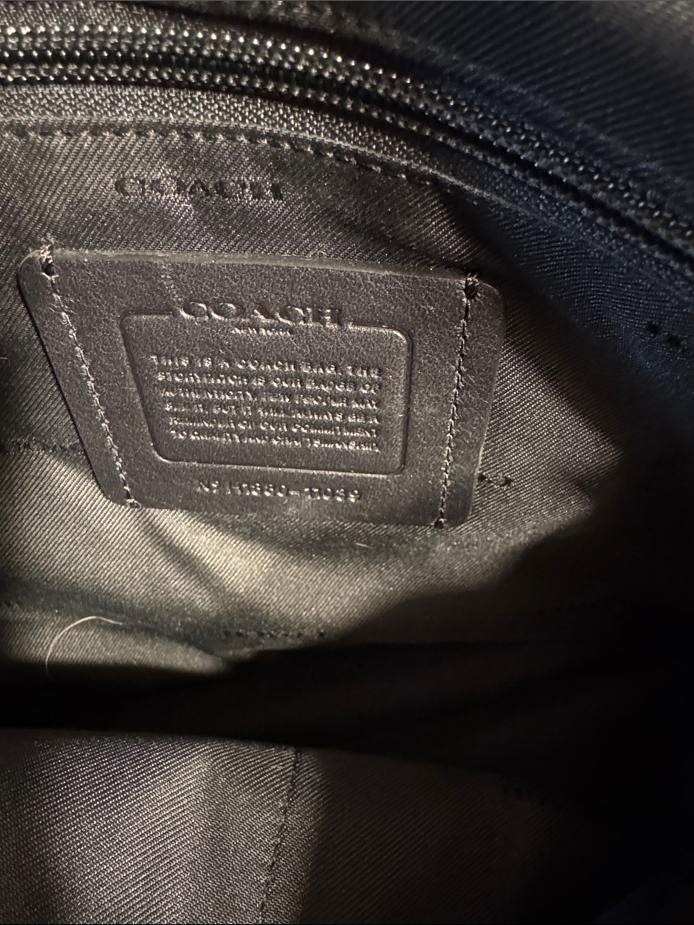 Coach Manhattan Slim Messenger Bag - Picture 6 of 7